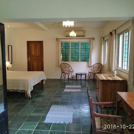 Isai Ambalam Guest House Puducherry Buitenkant foto