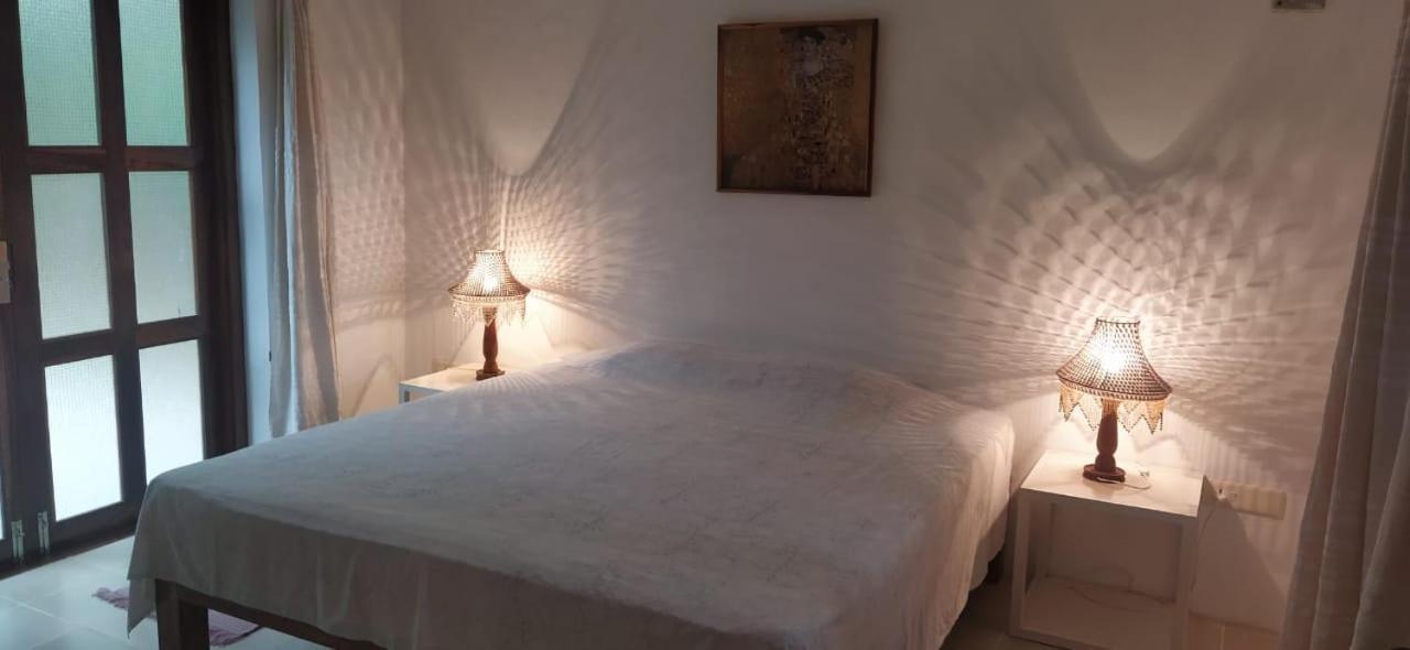 Isai Ambalam Guest House Puducherry Buitenkant foto