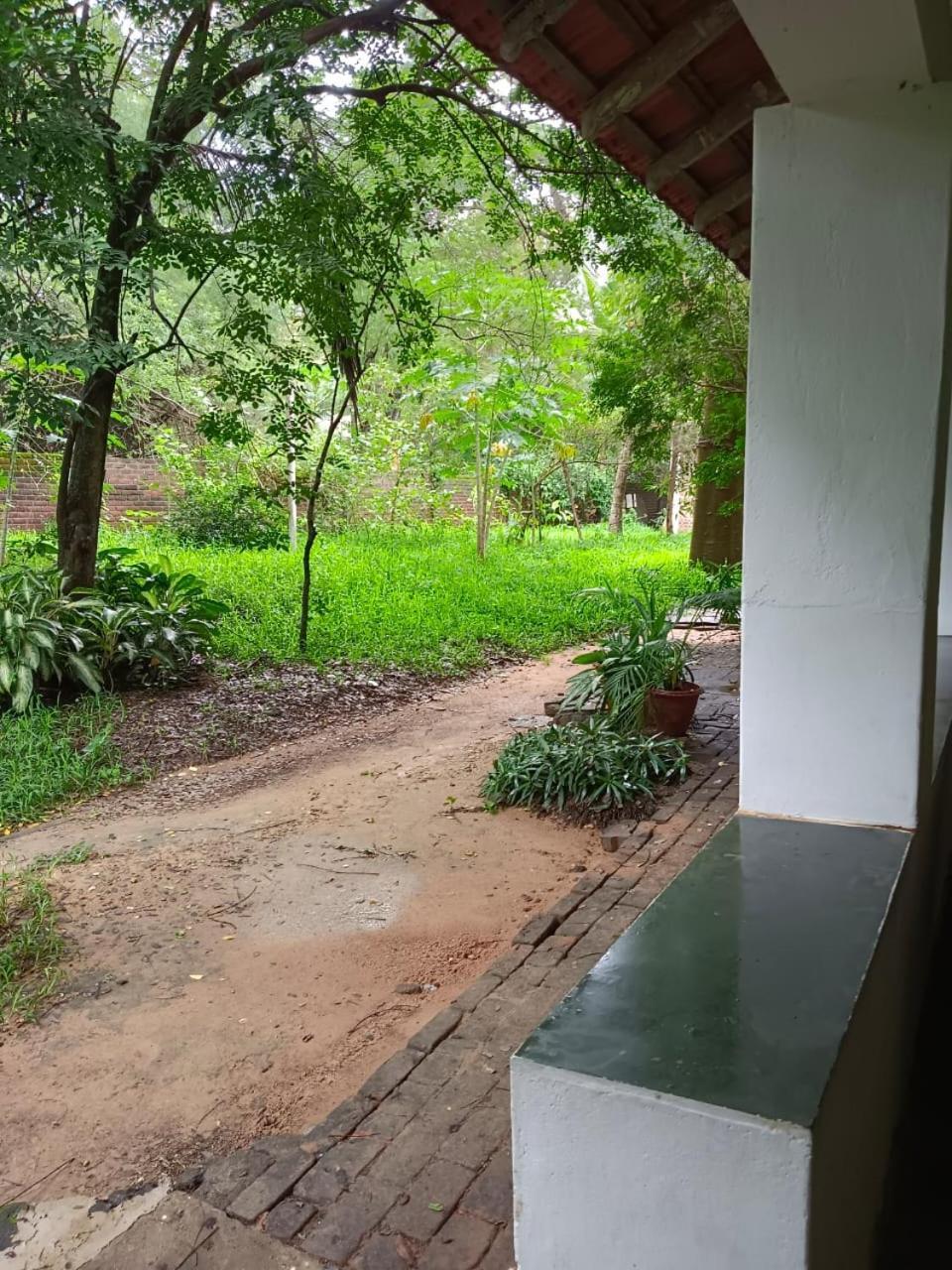 Isai Ambalam Guest House Puducherry Buitenkant foto