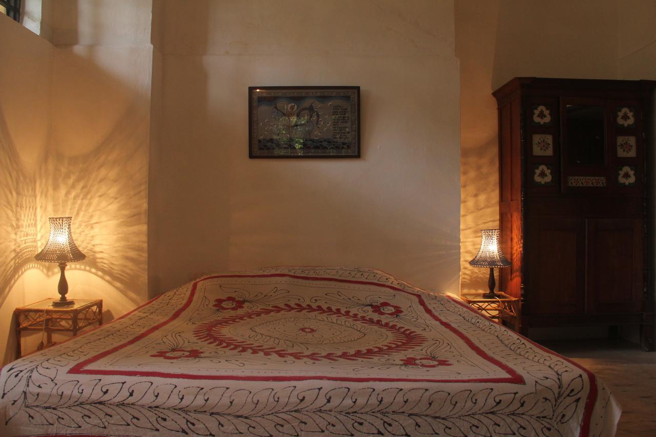 Isai Ambalam Guest House Puducherry Buitenkant foto