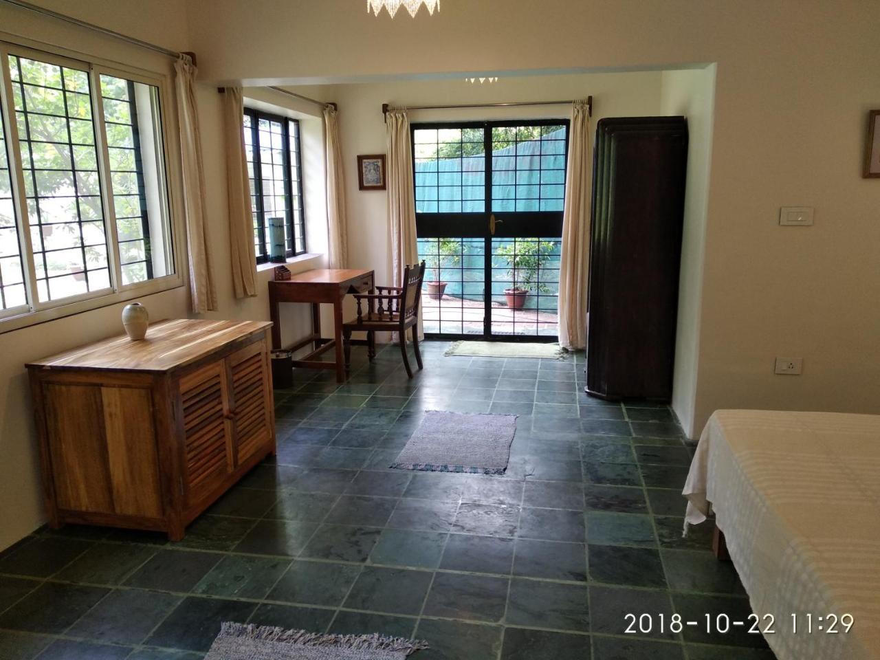 Isai Ambalam Guest House Puducherry Buitenkant foto