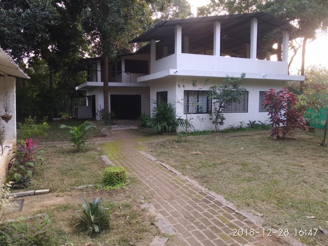 Isai Ambalam Guest House Puducherry Buitenkant foto