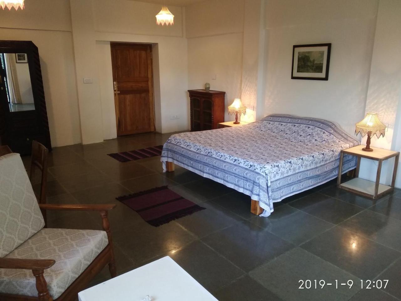 Isai Ambalam Guest House Puducherry Buitenkant foto