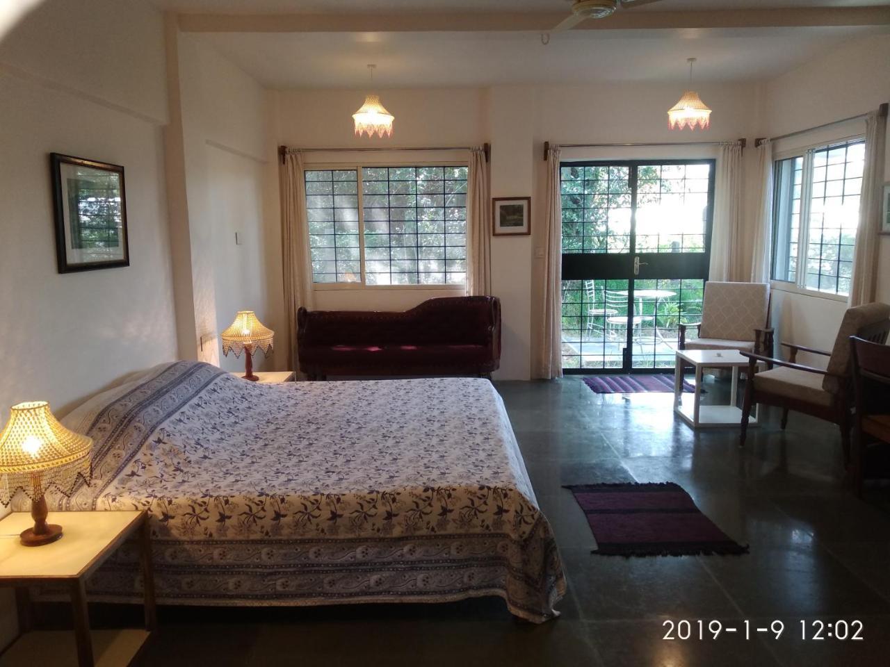 Isai Ambalam Guest House Puducherry Buitenkant foto