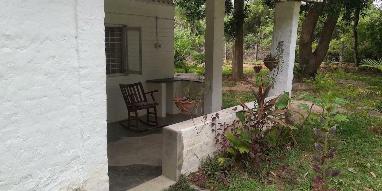 Isai Ambalam Guest House Puducherry Buitenkant foto